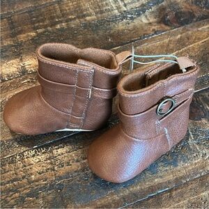 NWT Old Navy Infant Boots